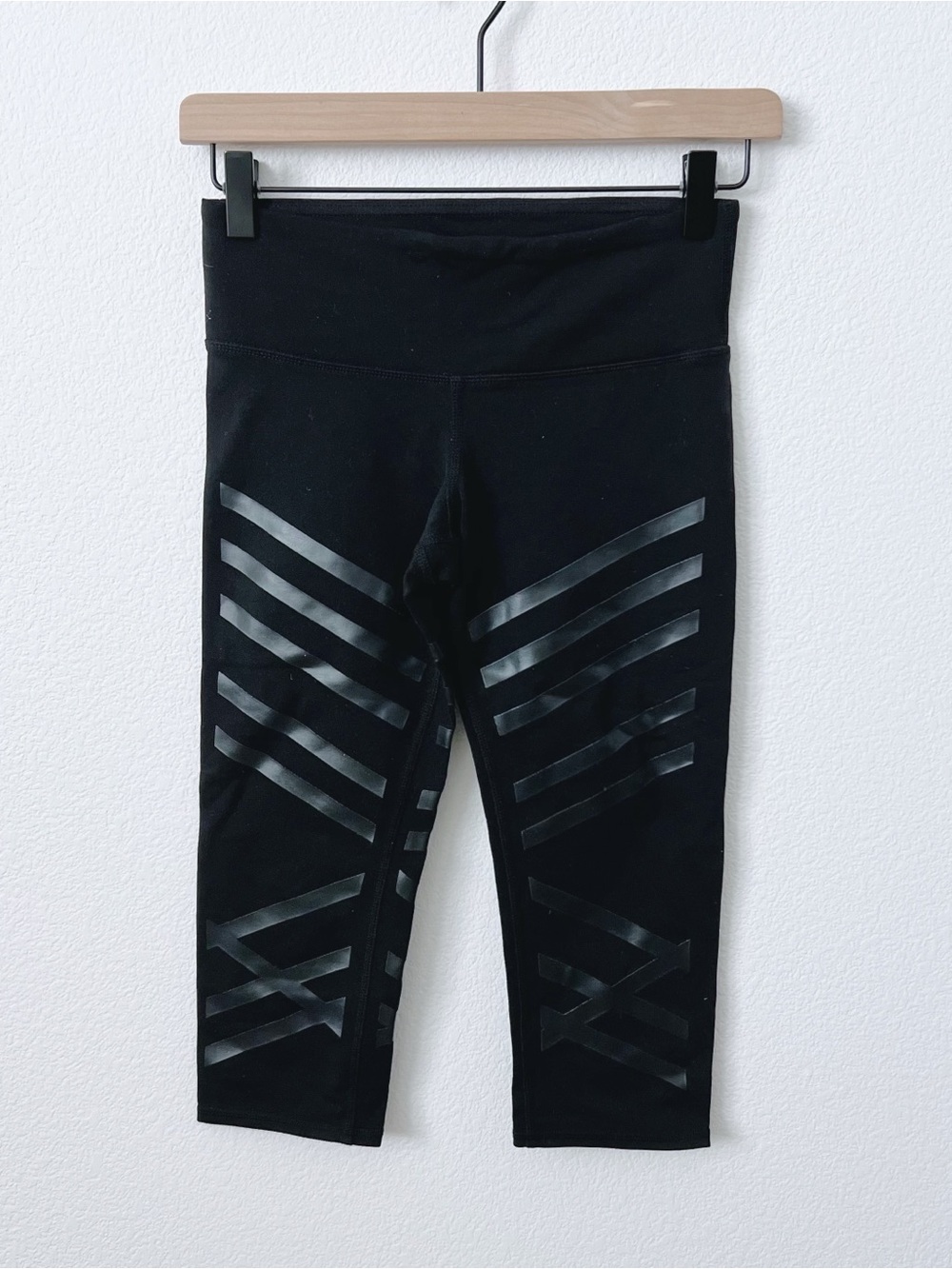 ALO Yoga Cropped Leggings